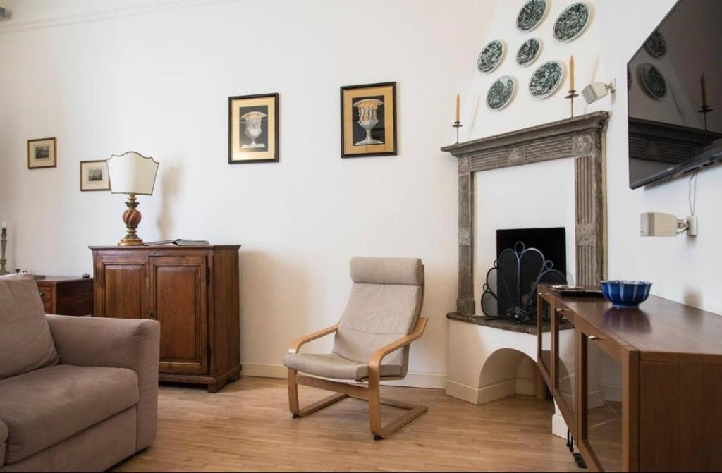 Joivy Classic Flat Near Basilica Di Sant'ambrogio * Mailand
